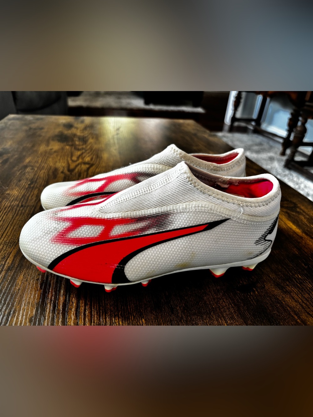 Kids Puma ultra match LL size 2